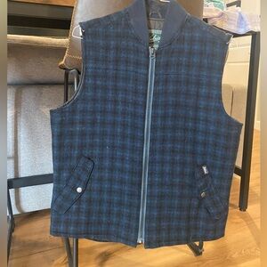 Men’s Woolrich plaid vest